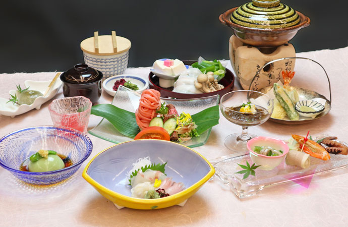 会席料理「かりん」